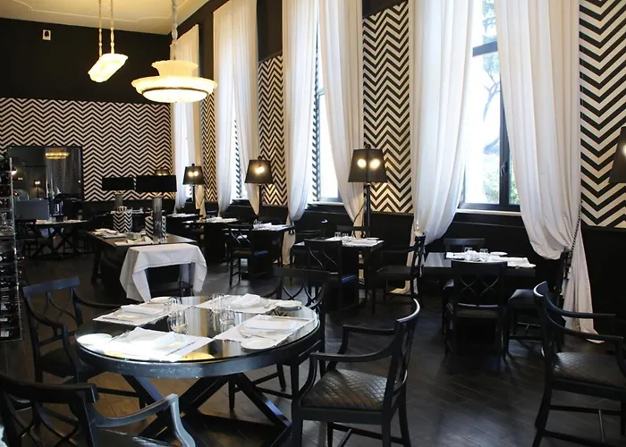 Th - Carpegna Palace 4*