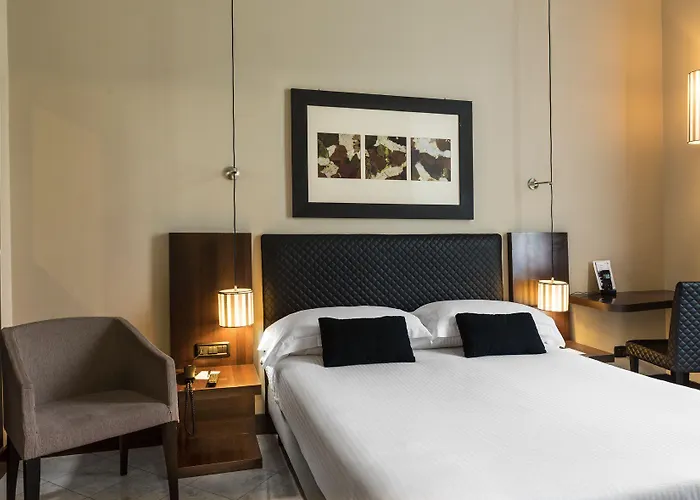 Th - Carpegna Palace 4* Rzym