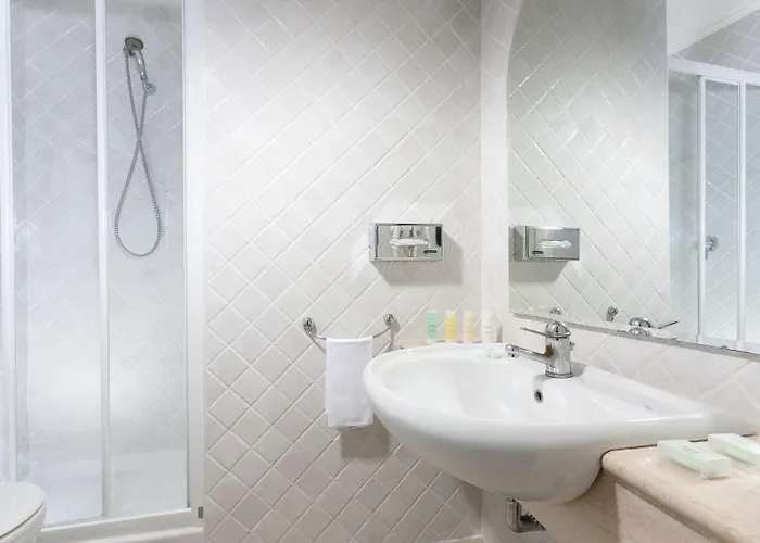 Th - Carpegna Palace 4* Rome