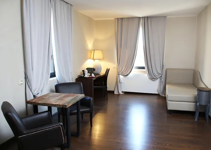 Th - Carpegna Palace 4* Rzym