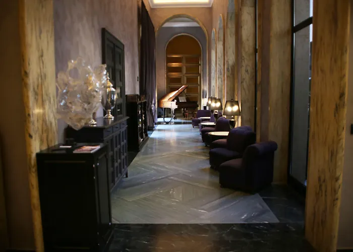 Th - Carpegna Palace 4* Rome