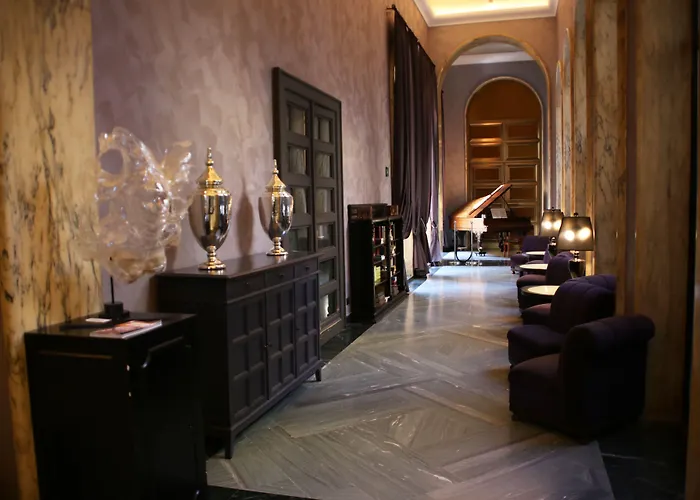 Th - Carpegna Palace Rome