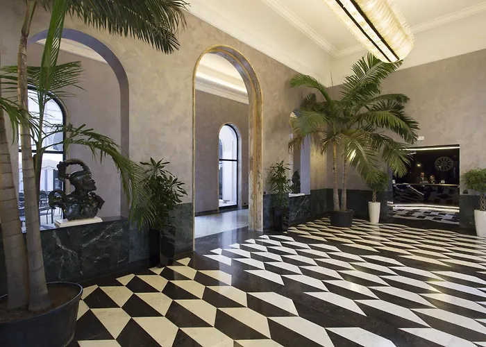 Th - Carpegna Palace Rzym